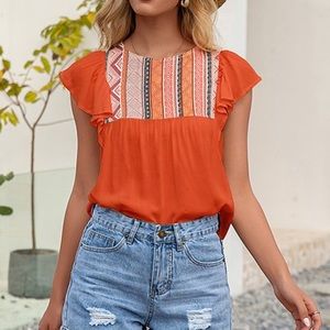 Geometric flutter sleeve shirt by Cinnie